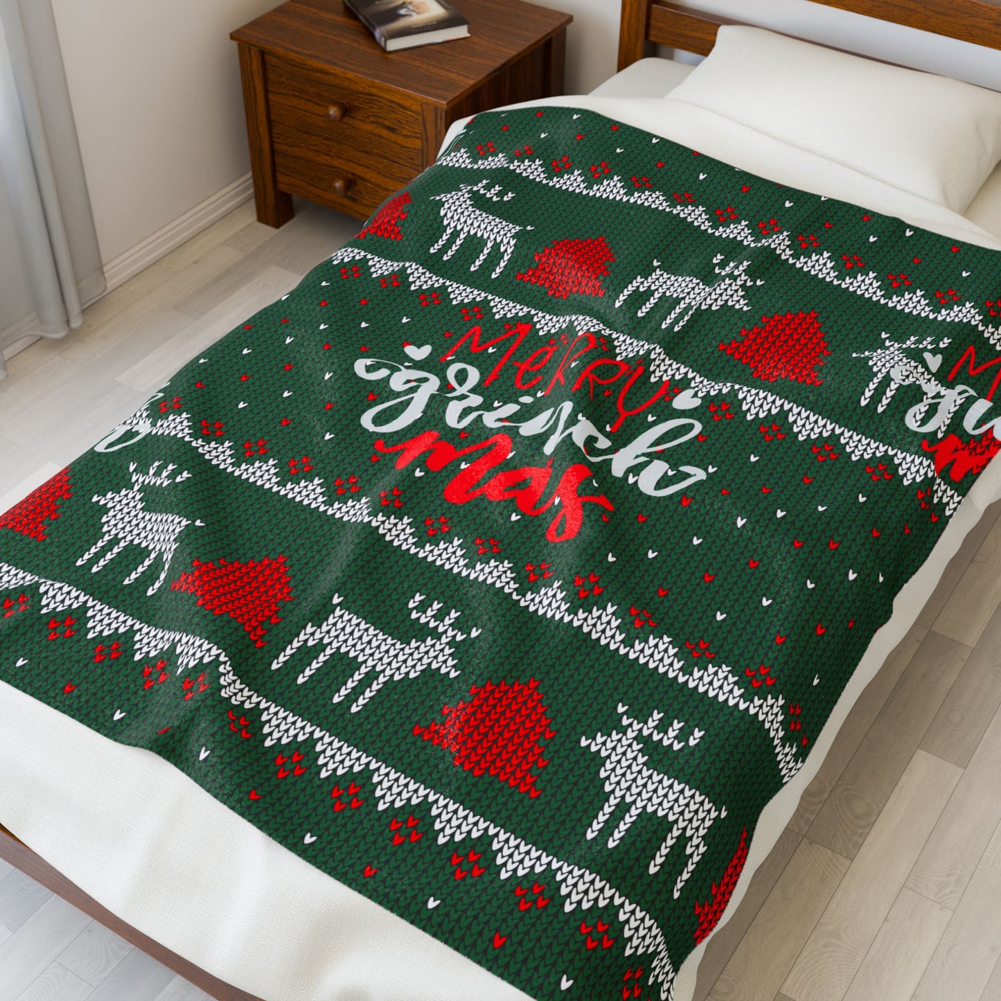 Merry Grinch-mas Plush Blanket – Festive Green Holiday Throw